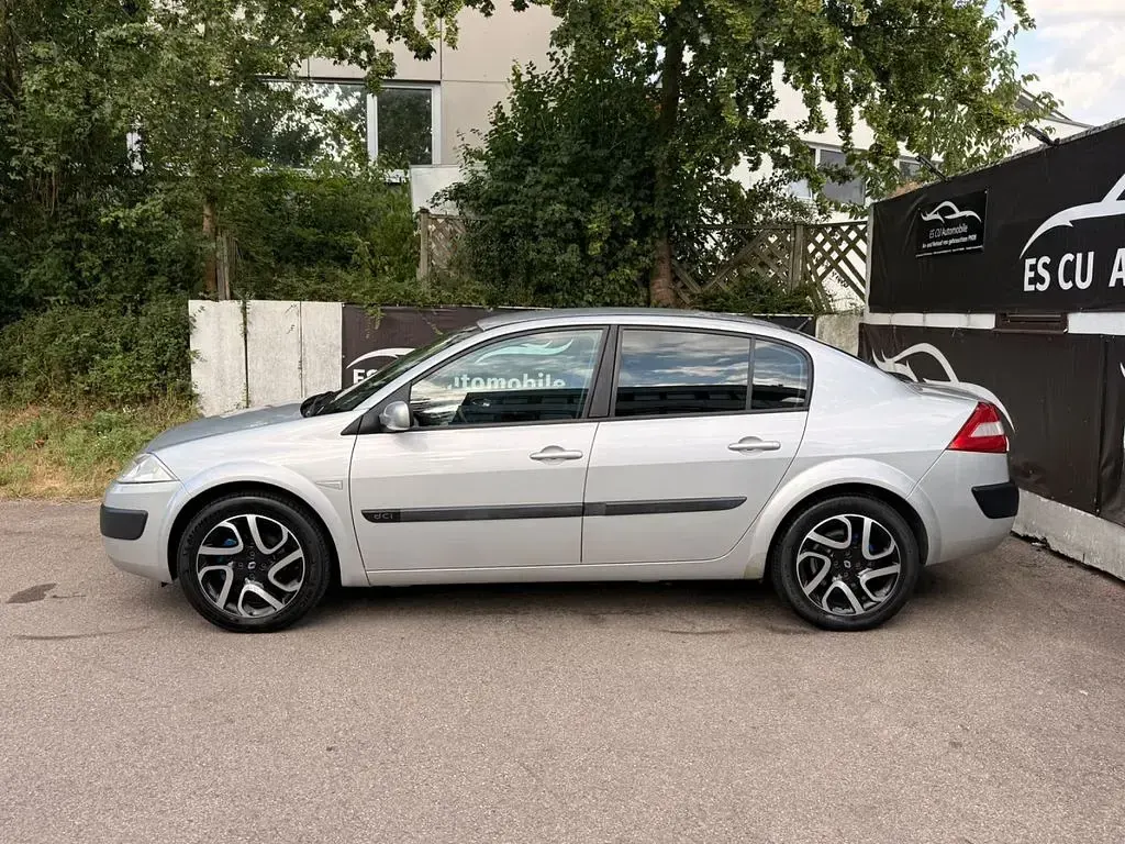 Gebraucht Renault Mégane II Dynamique 101 PS (74 kW) 2005 Silber Limousine