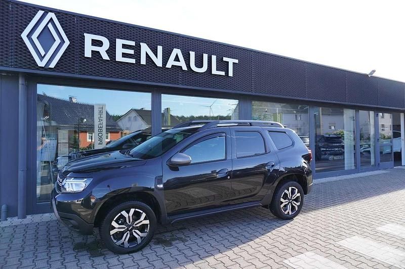 Perlmuttschwarz Gebraucht 2023 Dacia Duster Journey SUV | 20.990 € (Fairer Preis) - Bild 1/4