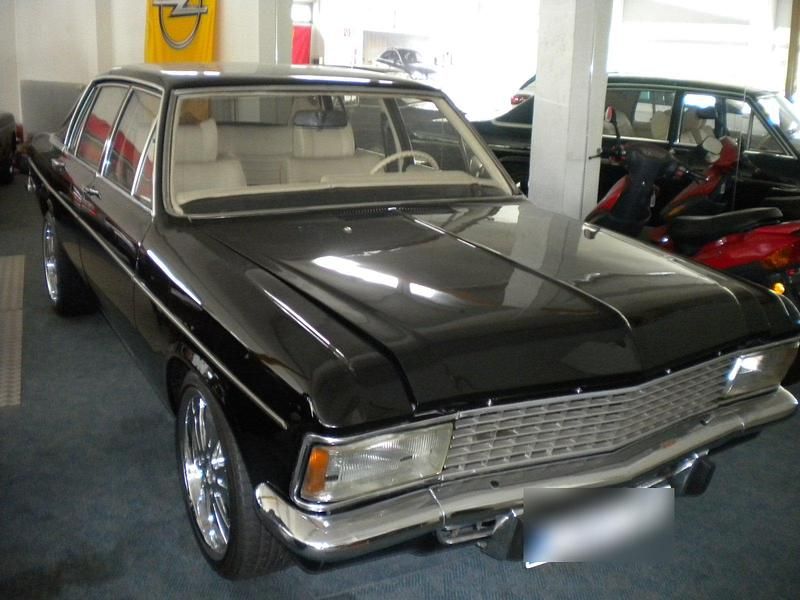 Schwarz Gebraucht 1973 Opel Admiral Limousine | 15.000 € - Bild 1/4