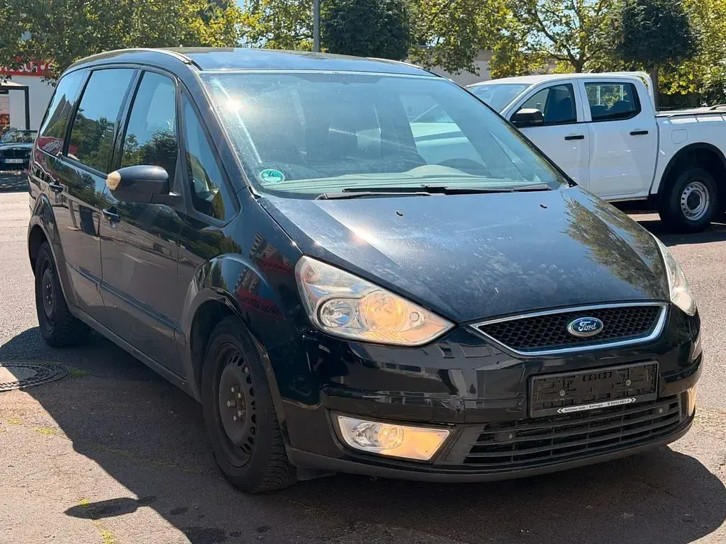 Gebraucht Ford Galaxy Trend 140 PS (102 kW) 2008 Pantherschwarz metallic Van / Kleinbus