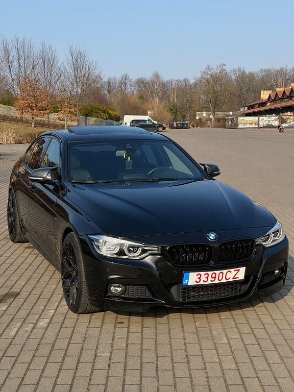 Gebraucht BMW 320 M Sport 190 PS (139 kW) 2017 Schwarz Limousine
