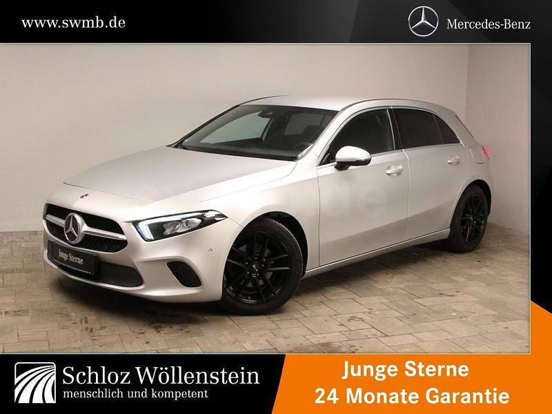 Silber Gebraucht 2019 Mercedes A180 Progressive Limousine | 19.730 € (Guter Preis) - Bild 1/4