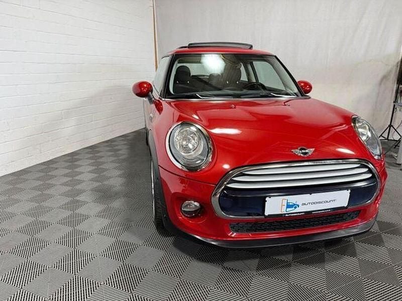 Gebraucht Mini Cooper 136 PS (100 kW) 2015 Rot Kleinwagen
