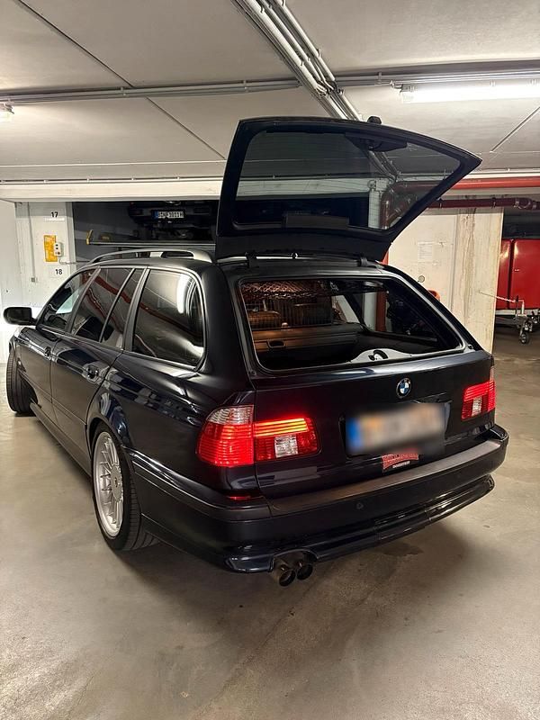 Gebraucht BMW 540 286 PS (210 kW) 1999 Blau Kombi