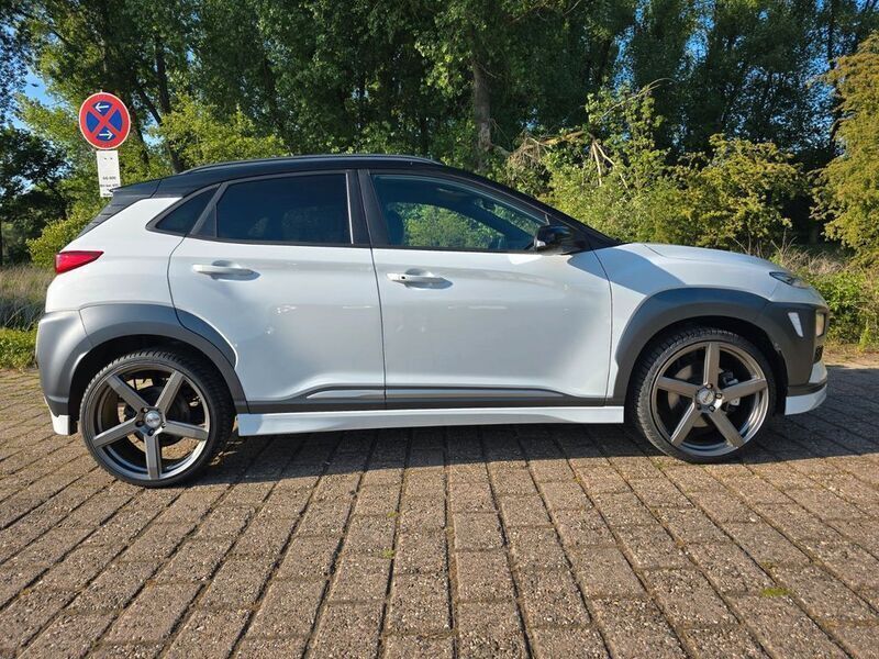 Weiß Gebraucht 2019 Hyundai Kona SUV | 17.999 € (Fairer Preis) - Bild 1/4