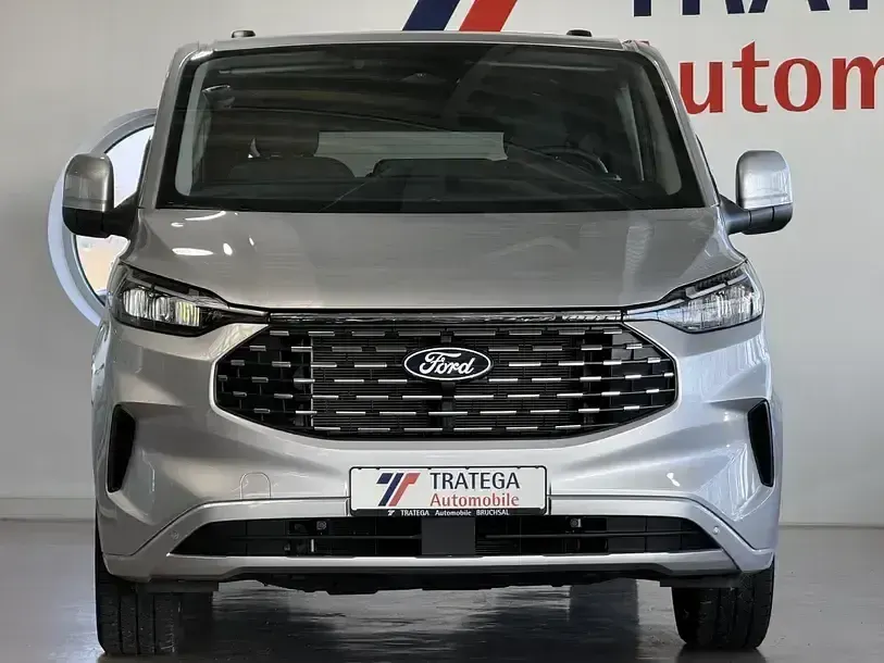Gebraucht Ford Tourneo Titanium 170 PS (125 kW) 2025 Moondust silver Van / Kleinbus