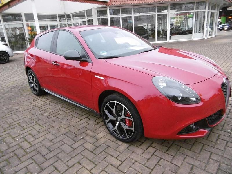 Colore esterno (alfa rot) Gebraucht 2020 Alfa Romeo Giulietta Kleinwagen | 13.990 € (Guter Preis) - Bild 1/4