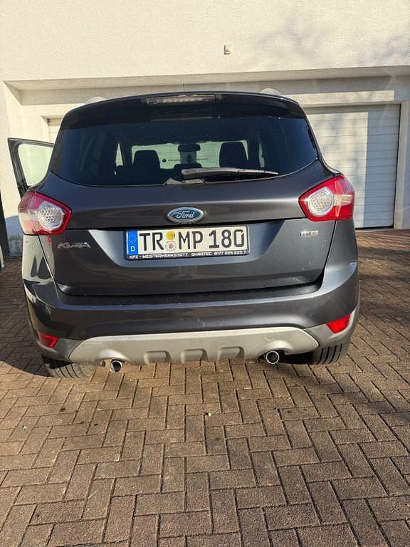 Gebraucht Ford Kuga Trend 140 PS (102 kW) 2010 Grau SUV