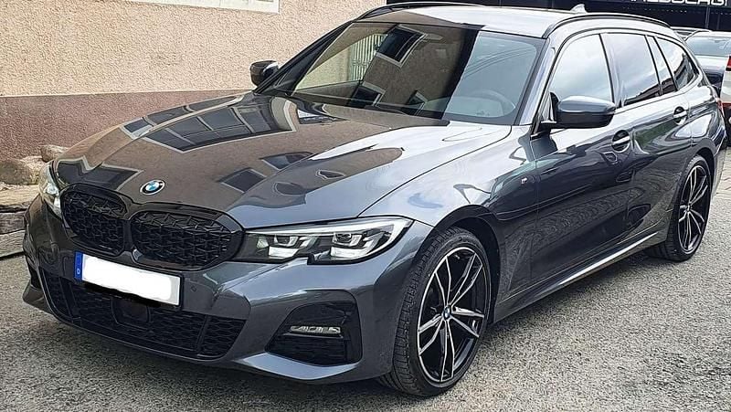 Grau Gebraucht 2020 BMW 320 M Sport Kombi | 28.999 € (Guter Preis) - Bild 1/4