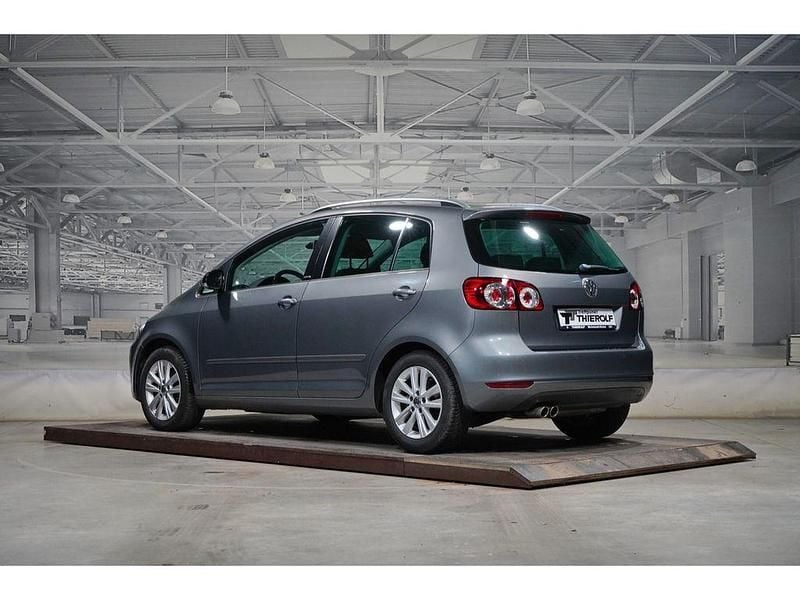 Używany VW Golf VII Style 122 KM (89 kW) 2012 Szary Sedan/Limuzyna