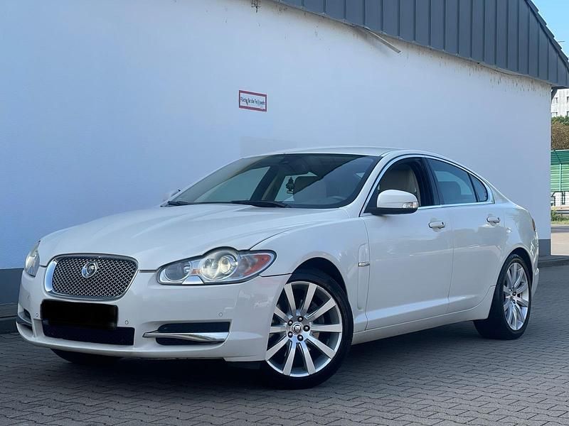 Weiß Gebraucht 2008 Jaguar XF Limousine | 5.800 € (Guter Preis) - Bild 1/4