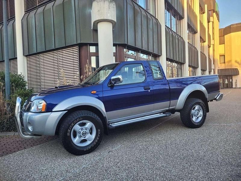 Gebraucht Nissan Navara 133 PS (97 kW) 2004 Blau Pickup