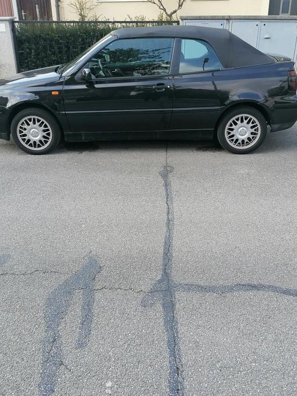 Gebraucht VW Golf Cabriolet 75 PS (55 kW) 1999 Schwarz Cabrio
