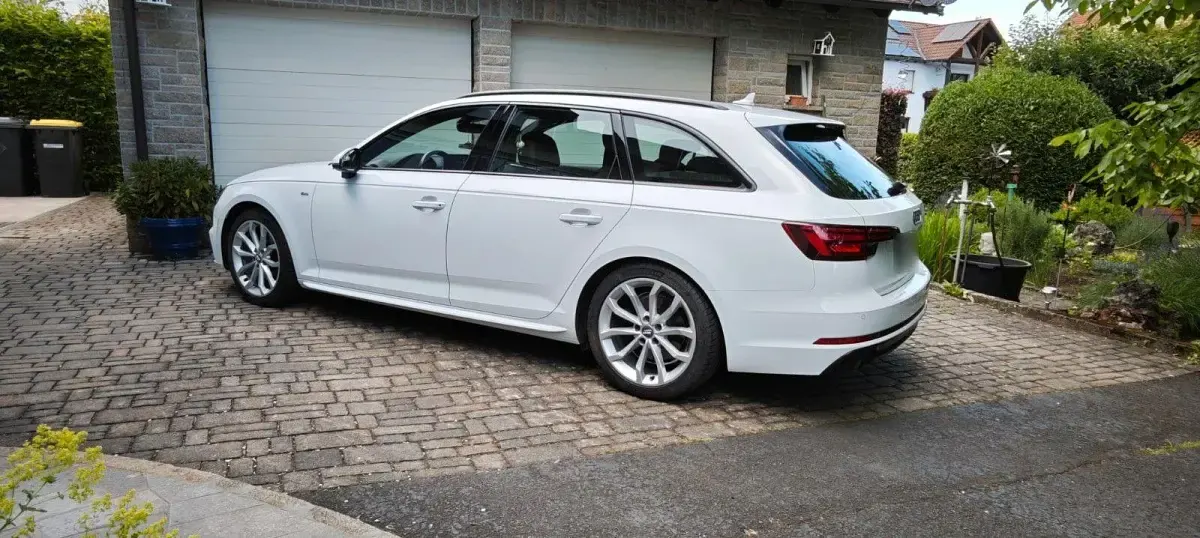 Gebraucht Audi A4 Sport 150 PS (110 kW) 2017 Weiß Kombi