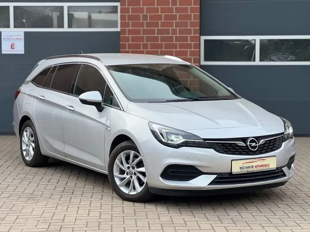 Gebraucht Opel Astra Elegance 122 PS (89 kW) 2020 Argonsilber/sovereign/switchbl Kombi