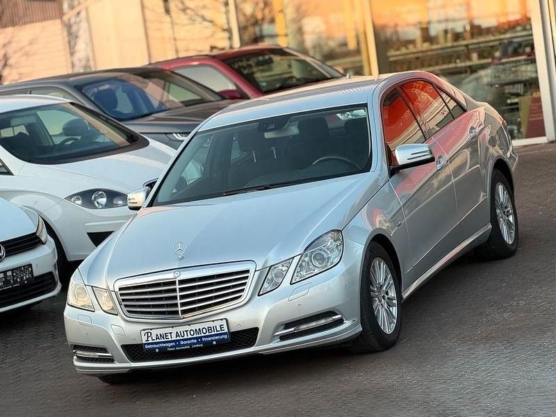 Gebraucht Mercedes E200 184 PS (135 kW) 2012 Silber Limousine