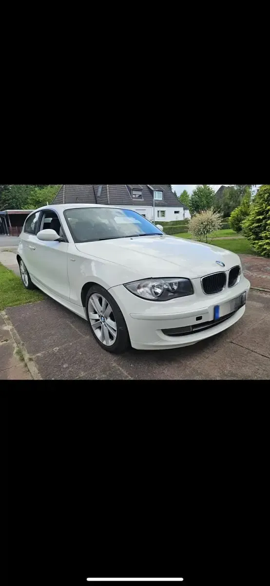 Gebraucht BMW 116 122 PS (89 kW) 2009 Weiß Kleinwagen