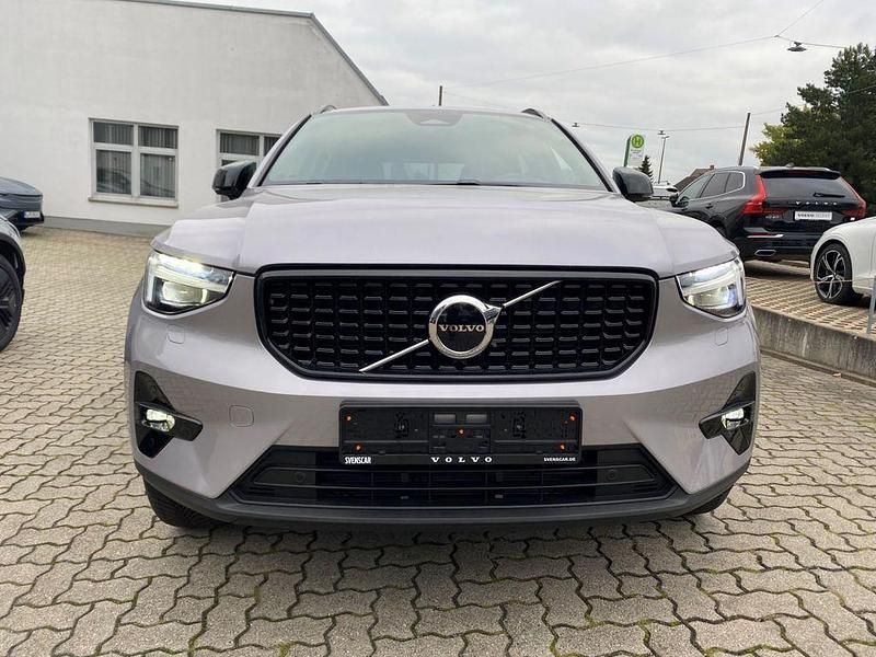 Gebraucht Volvo XC40 Plus 163 PS (119 kW) 2025 Silber SUV