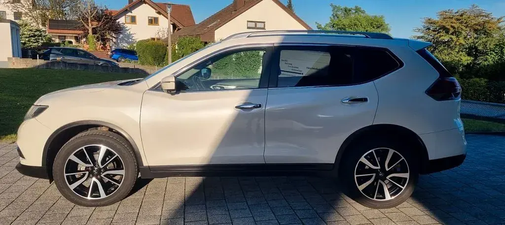 Gebraucht Nissan X-Trail Acenta 131 PS (96 kW) 2015 Weiß SUV