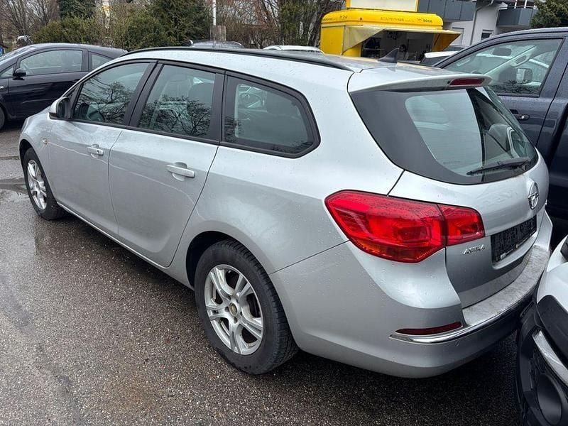 Gebraucht Opel Astra 110 PS (80 kW) 2015 Silber Limousine