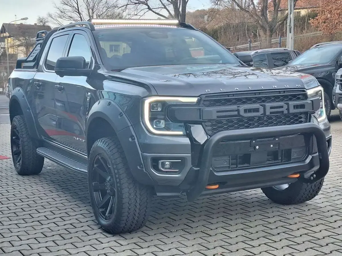 Neu Ford Ranger Platinum 241 PS (177 kW) 2025 Carbonized grey metallic Pickup
