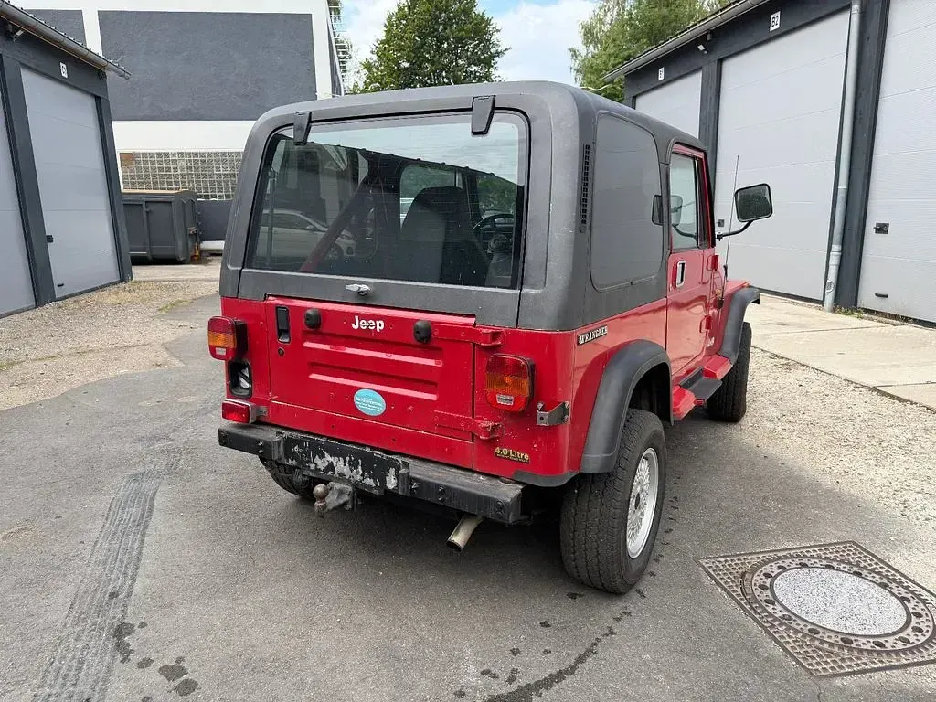 Gebraucht Jeep Wrangler 178 PS (130 kW) 1993 Rot SUV