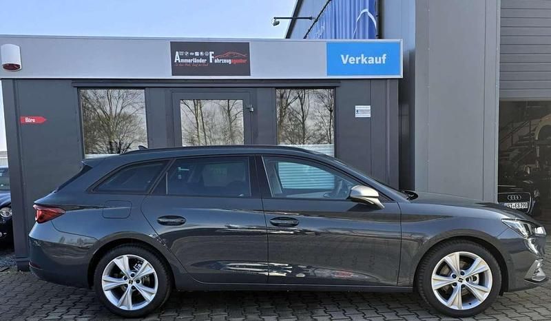 Neu Seat Leon CONNECT 150 PS (110 kW) 2026 Fjordblau Kombi