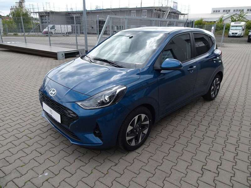 Blau Neu 2025 Hyundai i10 Kleinwagen | 19.790 € (Fairer Preis) - Bild 1/4