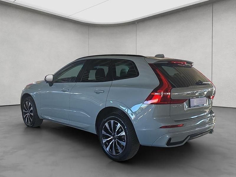 Gebraucht Volvo XC60 Plus 197 PS (144 kW) 2023 Grau SUV