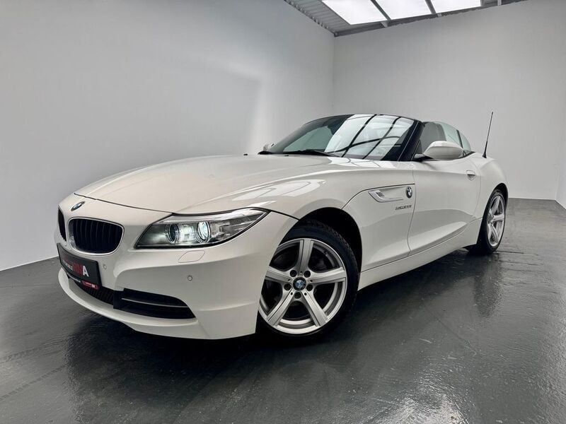 Weiß Gebraucht 2016 BMW Z4 Performance Cabrio | 22.790 € - Bild 1/4