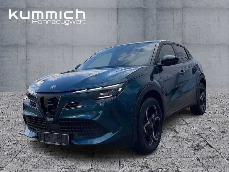 Blau Neu 2025 Alfa Romeo Junior SUV | 39.900 € - Bild 1/4