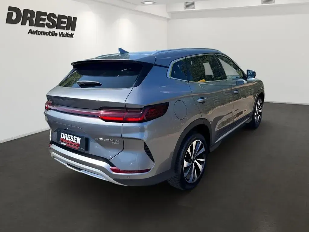 Gebraucht BYD Seal Design 324 PS (238 kW) 2025 Silber Limousine