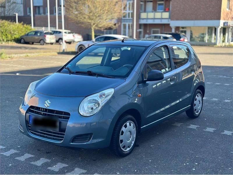 Gebraucht Suzuki Alto 68 PS (50 kW) 2012 Grau Kleinwagen