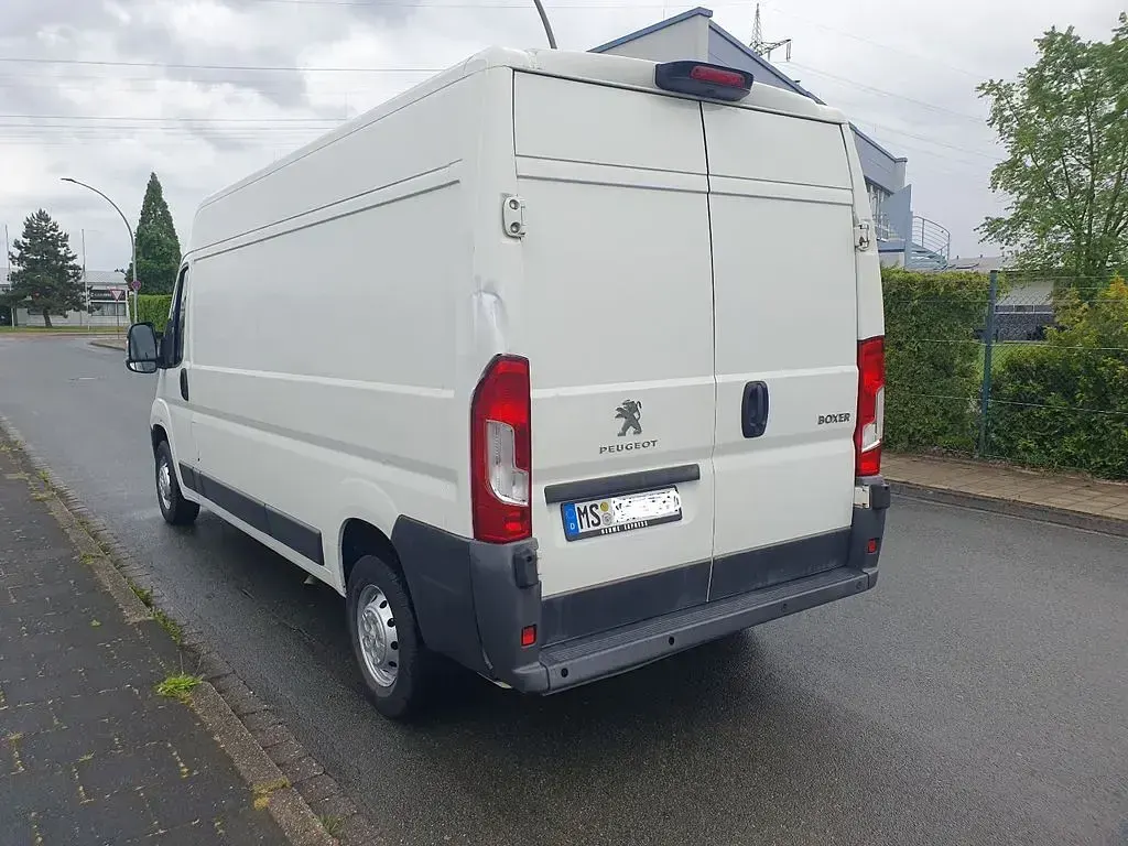 Gebraucht Peugeot Boxer 131 PS (96 kW) 2017 Weiß Van