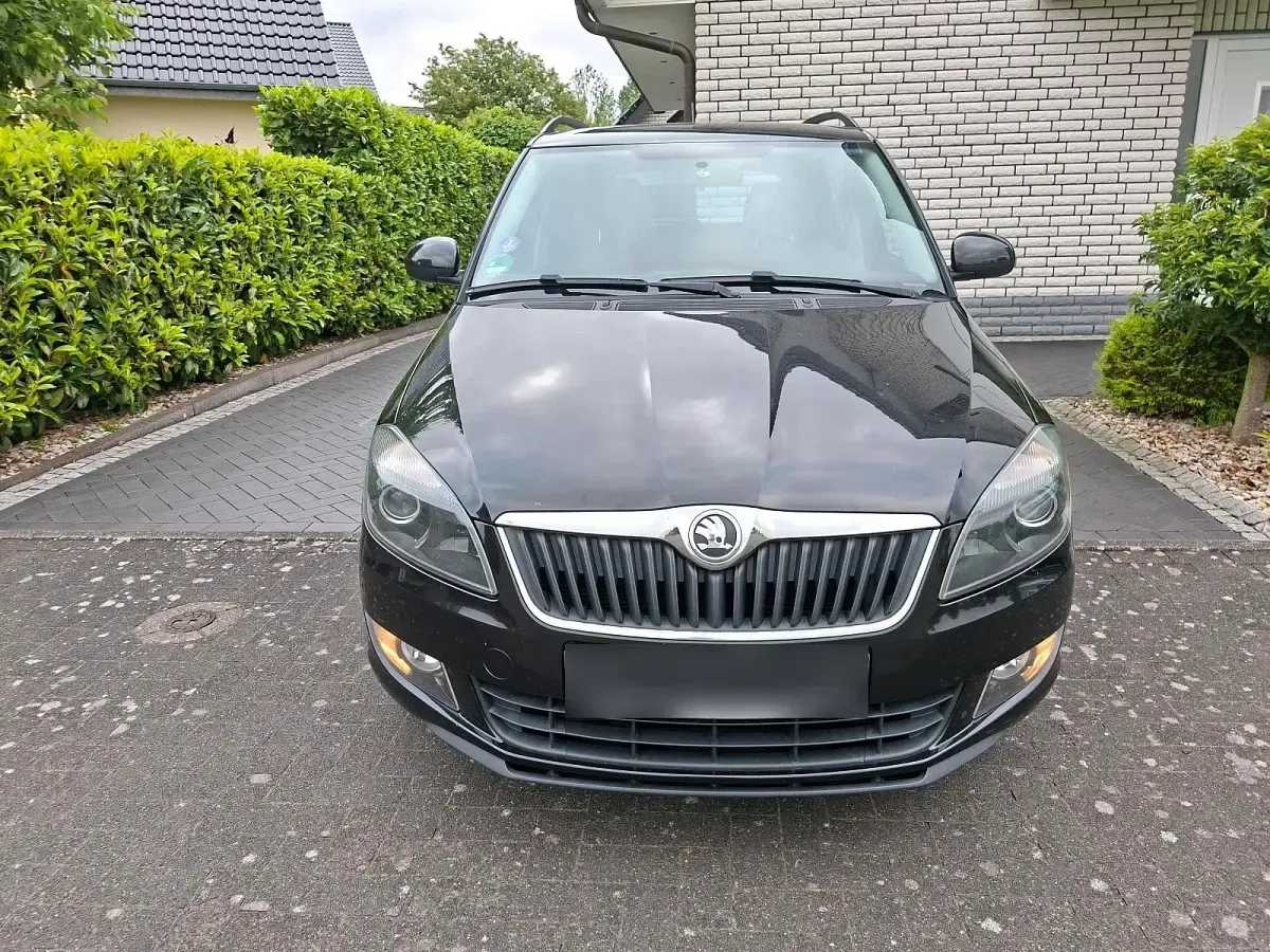 Gebraucht Skoda Fabia 105 PS (77 kW) 2015 Schwarz Kombi