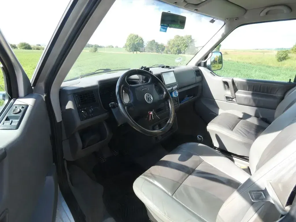 Usado VW T4 Highline 151 HP (111 kW) 2003 Prateado Van