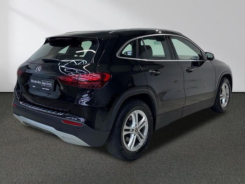 Usata Mercedes GLA200 163 CV (119 kW) 2023 Nero SUV