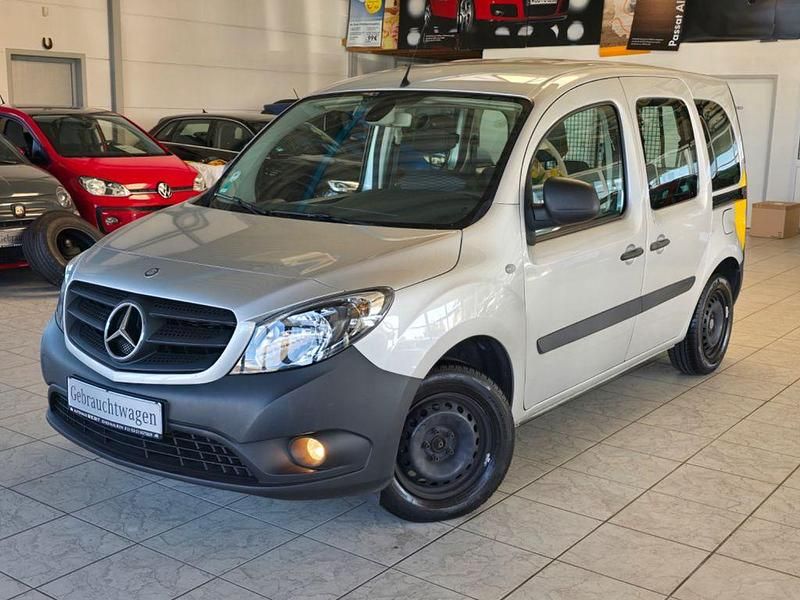 Silber Gebraucht 2018 Mercedes Citan 108 Kombi | 8.999 € (Fairer Preis) - Bild 1/4