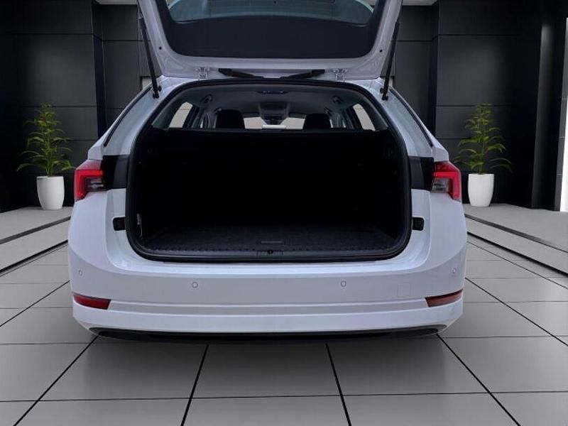 Second-hand Skoda Octavia Style 150 CP (110 kW) 2023 Alb Break