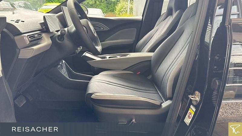 Gebraucht BYD Dolphin Surf Comfort 114 kW (156 PS) 2025 Polar night black Kleinwagen