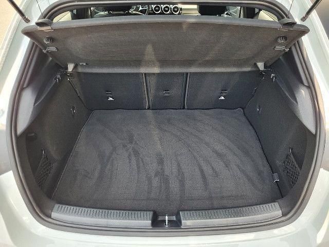 Gebraucht Mercedes A200 Advanced 163 PS (119 kW) 2024 Weiß Kleinwagen