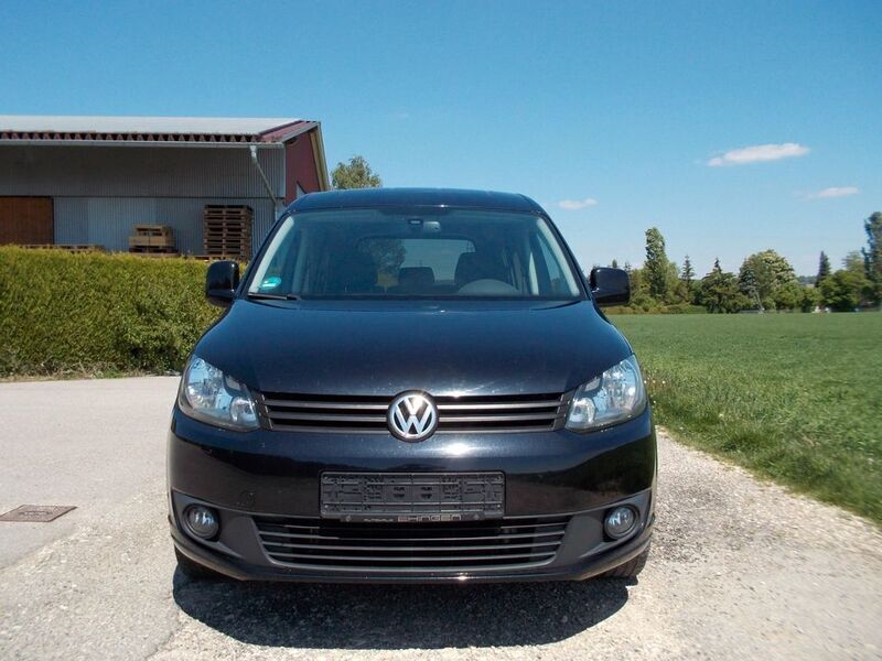 Schwarz Gebraucht 2014 VW Caddy Trendline Van / Kleinbus | 8.900 € (Fairer Preis) - Bild 1/4