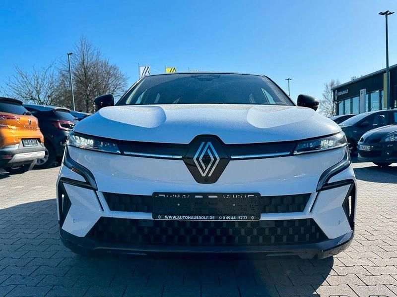 Gebraucht Renault Megane E-Tech Techno 161 kW (220 PS) 2022 Weiß Limousine