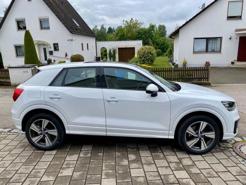 Weiß Gebraucht 2018 Audi Q2 Sport SUV | 15.500 € (Guter Preis) - Bild 1/4