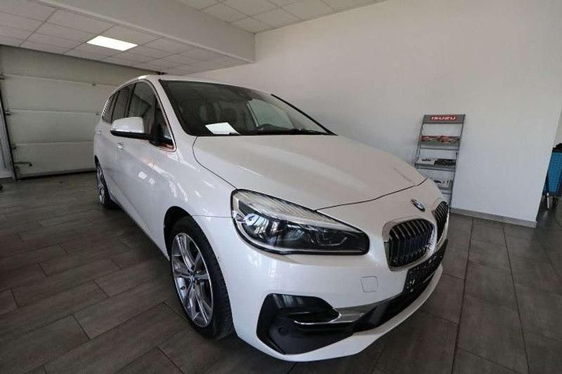 Gebraucht BMW 218 Luxury Line 140 PS (102 kW) 2020 Mineralweiss Kombi