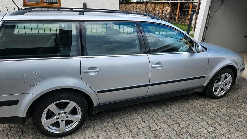 Usata VW Passat 116 CV (85 kW) 2004 Argento Station wagon