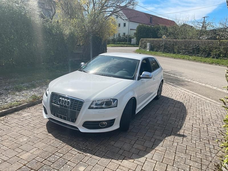 Weiß Gebraucht 2009 Audi S3 Coupé | 17.700 € (Etwas zu teuer) - Bild 1/4