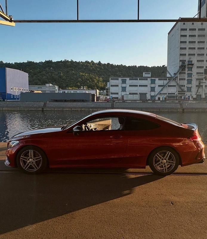 Gebraucht Mercedes C400 333 PS (244 kW) 2017 Rot Coupé