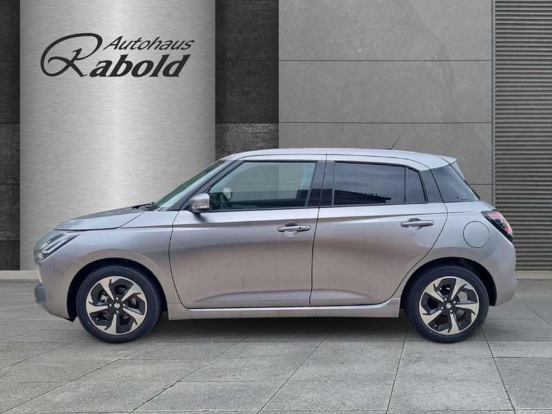 Gebraucht Suzuki Swift Comfort+ 83 PS (61 kW) 2025 Premium silber Kleinwagen