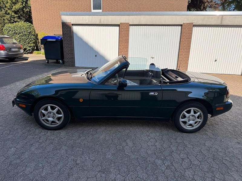 Second-hand Mazda MX5 131 CP (96 kW) 1994 Verde Cabrio